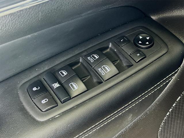 used 2021 Jeep Grand Cherokee car, priced at $28,500
