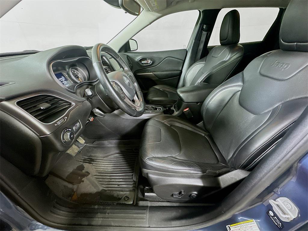 used 2021 Jeep Cherokee car, priced at $15,997