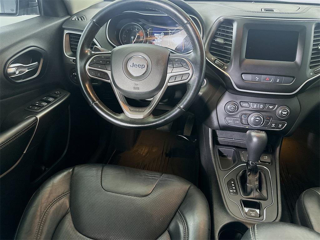used 2021 Jeep Cherokee car, priced at $15,997