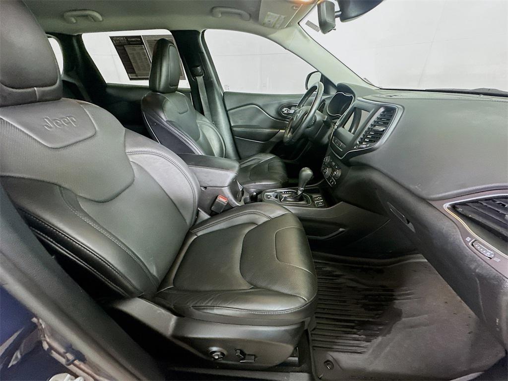 used 2021 Jeep Cherokee car, priced at $15,997