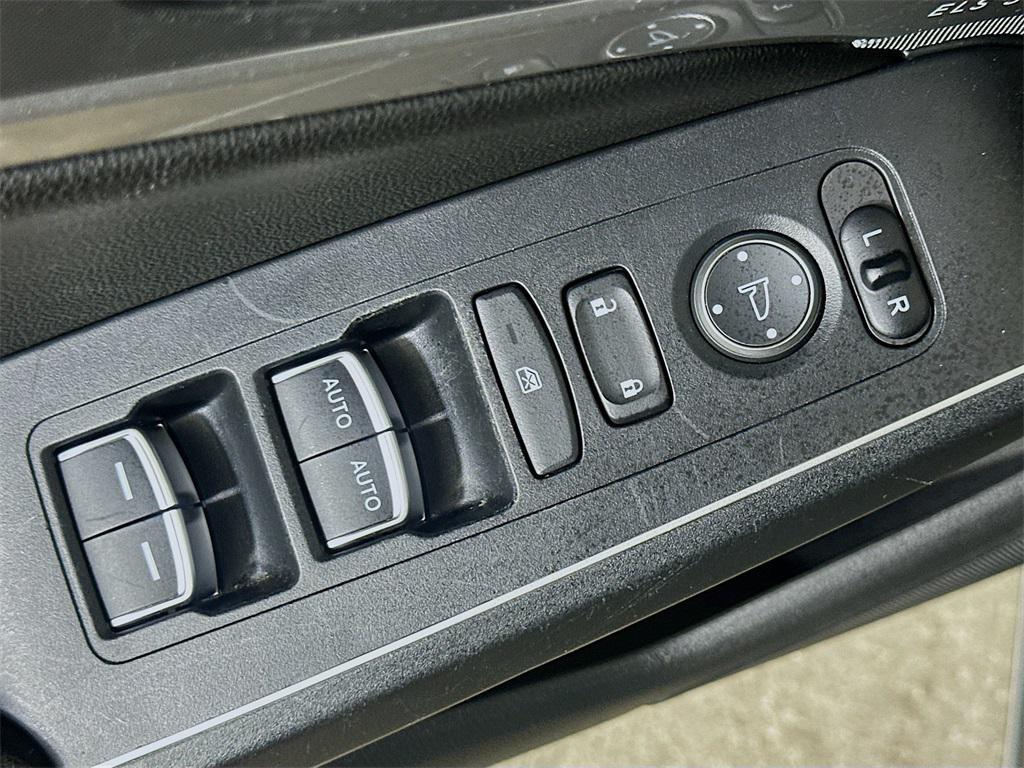 used 2025 Acura Integra car, priced at $30,500