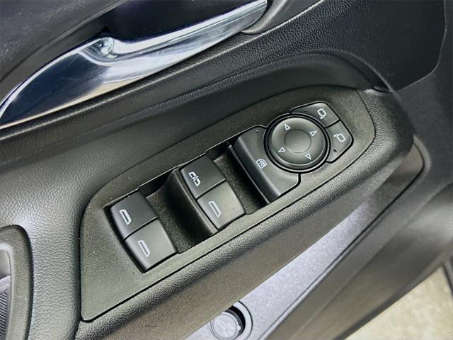 used 2022 Chevrolet Equinox car, priced at $20,987