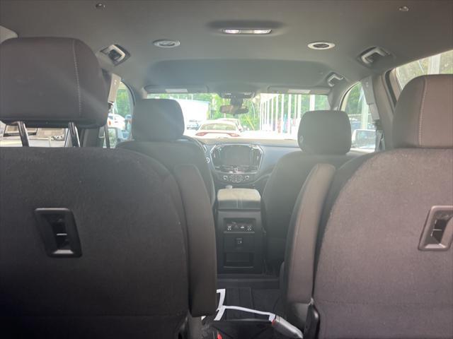 used 2023 Chevrolet Traverse car, priced at $28,995