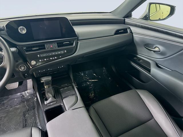 used 2022 Lexus ES 350 car, priced at $32,900