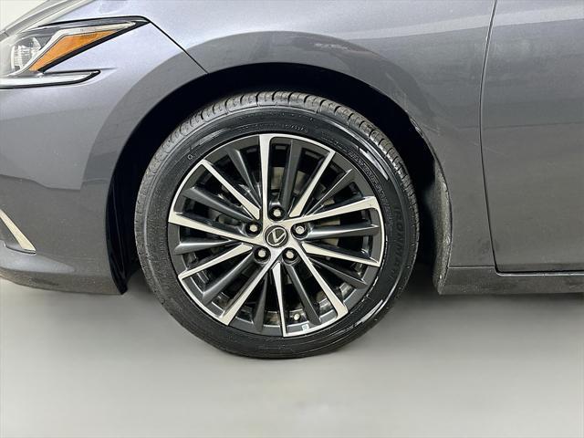 used 2022 Lexus ES 350 car, priced at $32,900