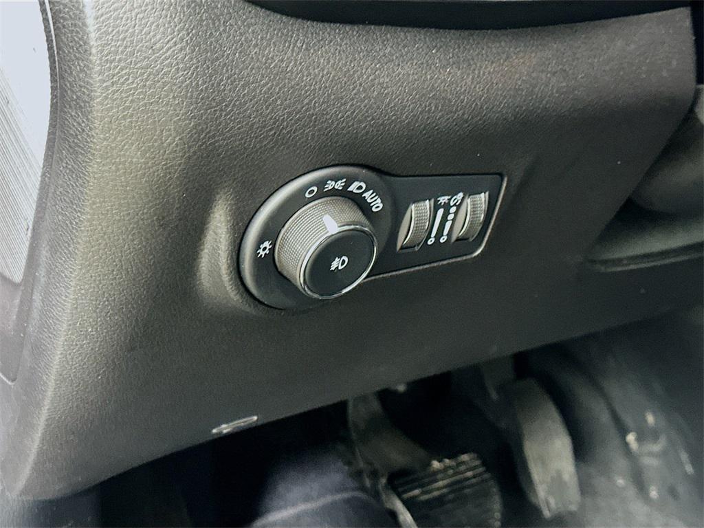 used 2023 Jeep Compass car, priced at $21,200