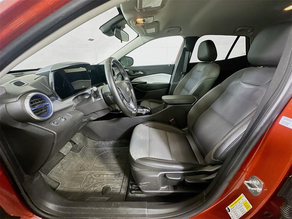 used 2024 Chevrolet Trax car, priced at $19,733