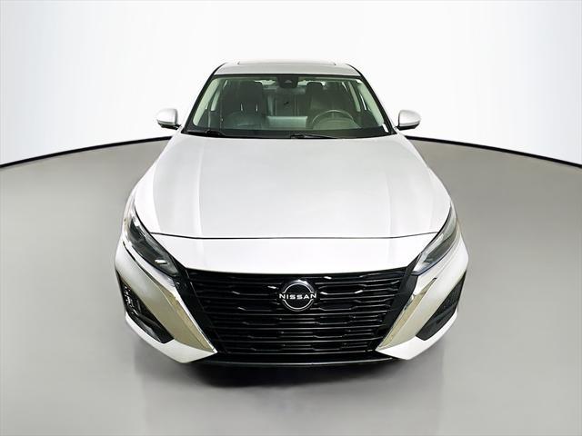 used 2023 Nissan Altima car, priced at $21,397