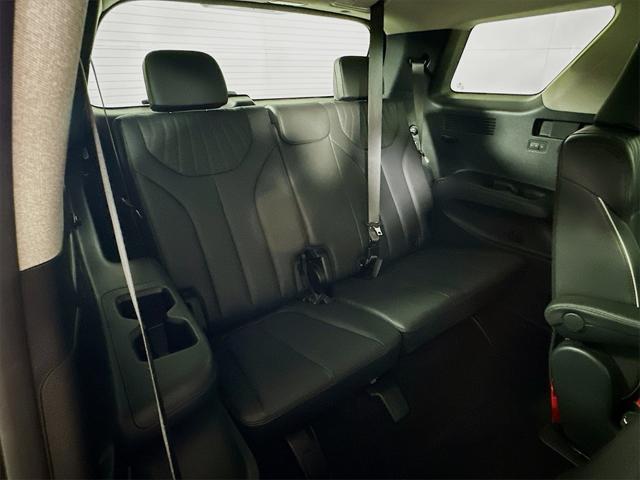 used 2024 Hyundai Palisade car, priced at $35,999