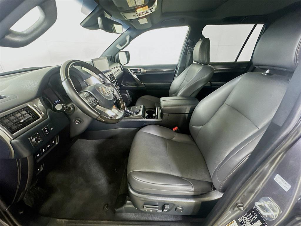 used 2023 Lexus GX 460 car, priced at $55,800