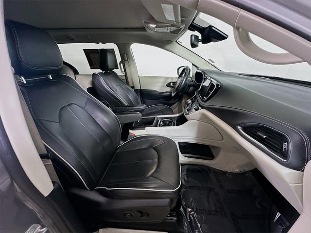 used 2022 Chrysler Pacifica Hybrid car, priced at $24,300
