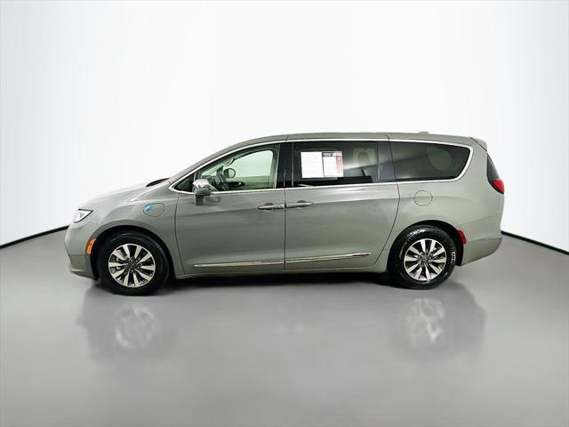 used 2022 Chrysler Pacifica Hybrid car, priced at $24,300