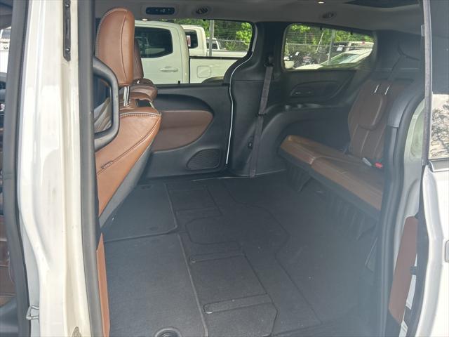 used 2019 Chrysler Pacifica car, priced at $15,583