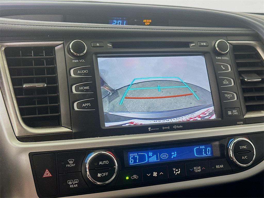 used 2019 Toyota Highlander car, priced at $25,999