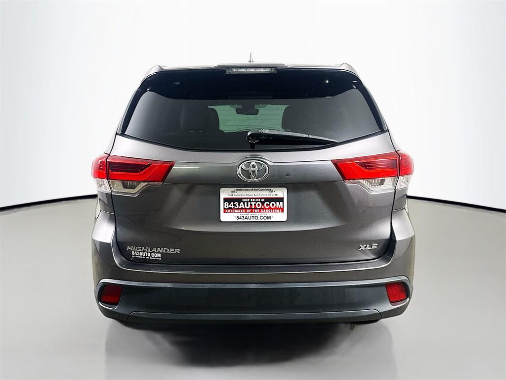used 2019 Toyota Highlander car, priced at $25,999