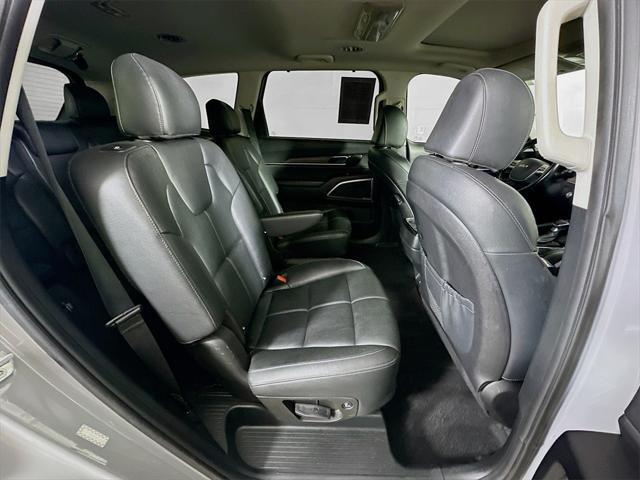 used 2022 Kia Telluride car, priced at $31,700