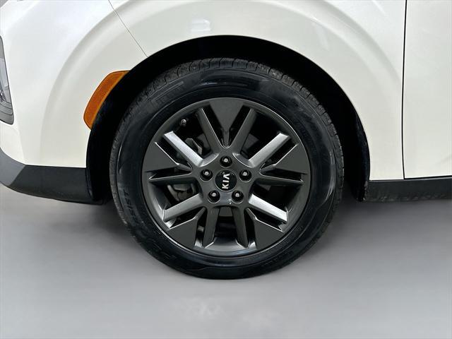 used 2021 Kia Soul car, priced at $13,995