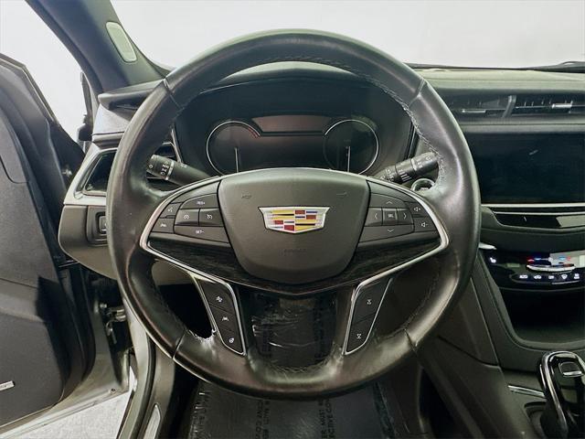 used 2023 Cadillac XT5 car, priced at $27,995