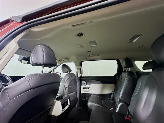 used 2024 Kia Carnival car, priced at $31,689
