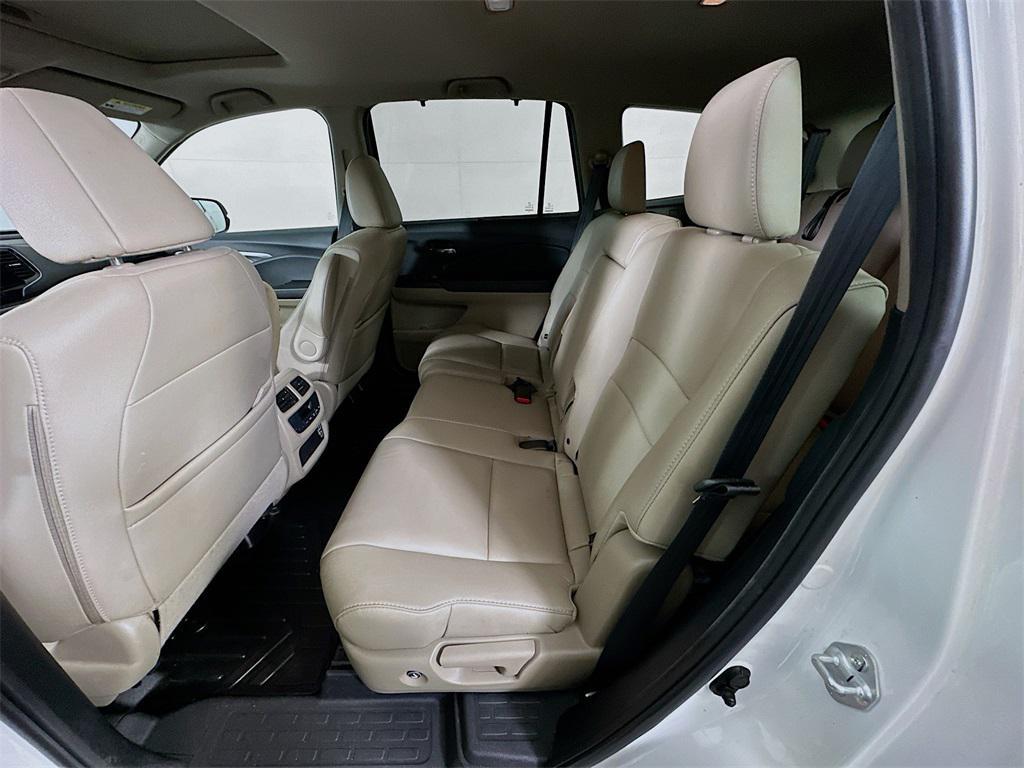 used 2021 Honda Pilot car, priced at $24,900