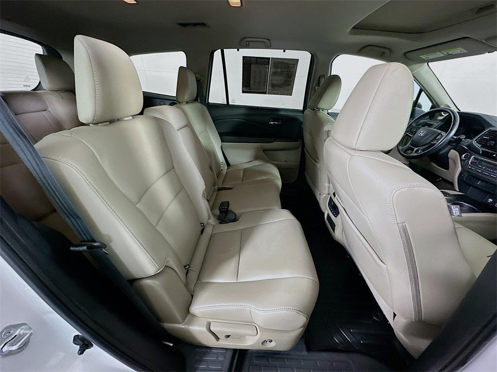 used 2021 Honda Pilot car, priced at $24,900