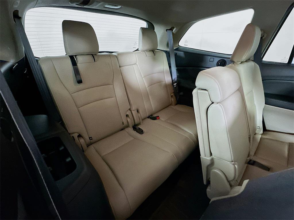 used 2021 Honda Pilot car, priced at $24,900