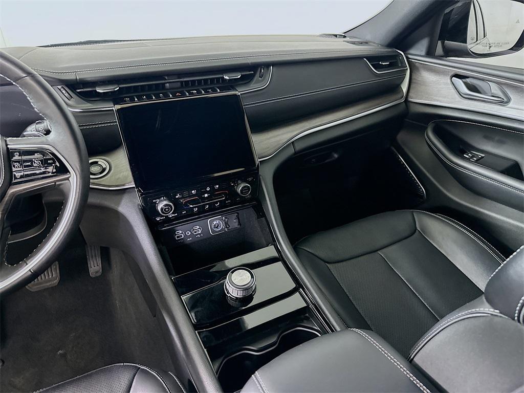 used 2022 Jeep Grand Cherokee car, priced at $33,500