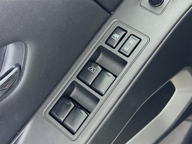 used 2022 Nissan Frontier car, priced at $25,998