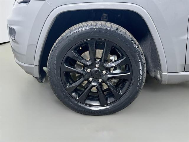 used 2021 Jeep Grand Cherokee car, priced at $25,900