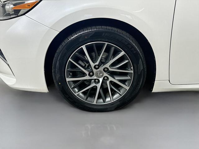 used 2018 Lexus ES 350 car, priced at $21,994