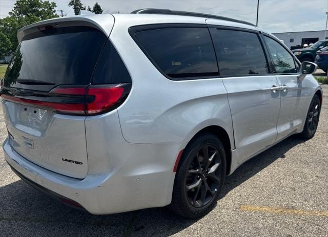 used 2022 Chrysler Pacifica car, priced at $24,995