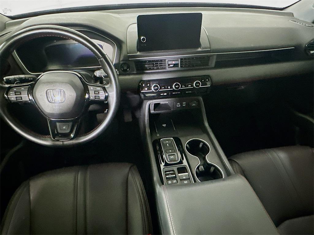 used 2025 Honda Pilot car, priced at $48,724