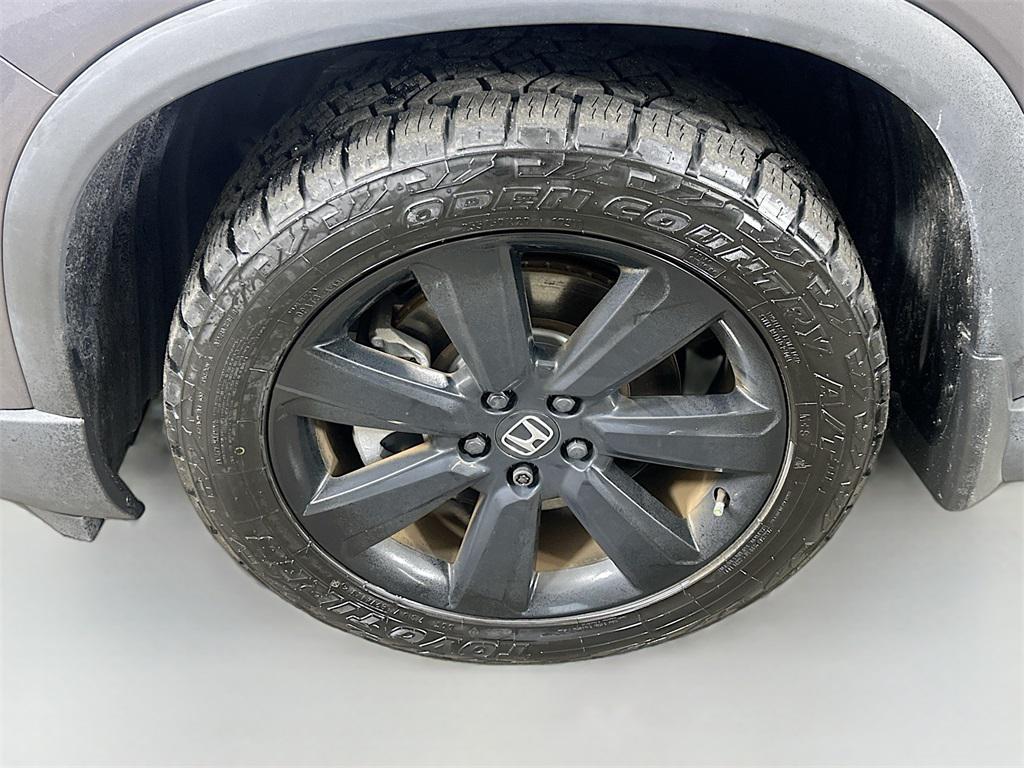 used 2025 Honda Pilot car, priced at $48,724