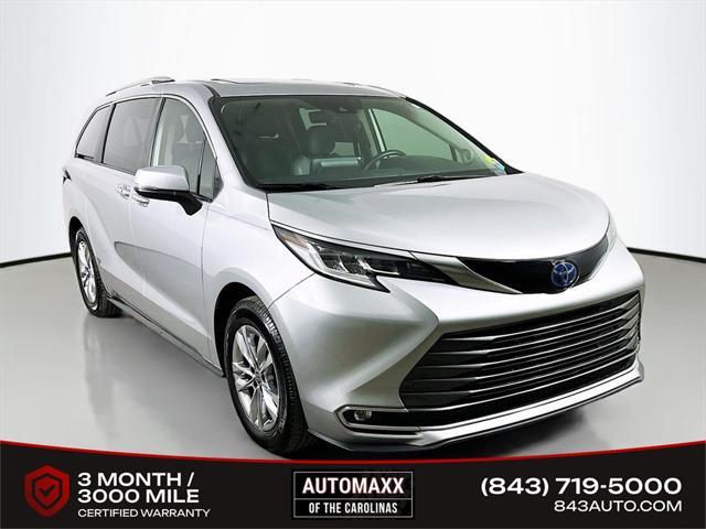 used 2022 Toyota Sienna car, priced at $33,398