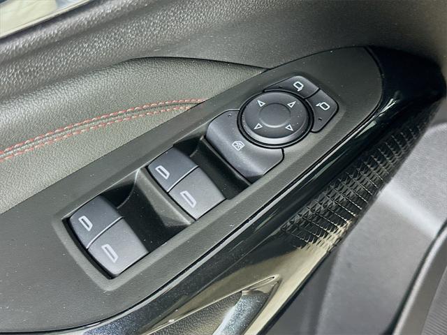 used 2025 Chevrolet Trax car, priced at $23,714