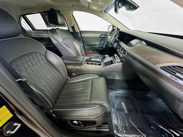 used 2022 Genesis G90 car, priced at $40,391