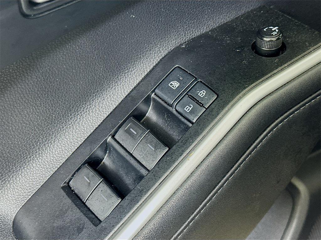used 2021 Toyota Highlander car, priced at $24,500