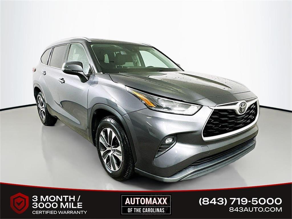 used 2021 Toyota Highlander car, priced at $24,500