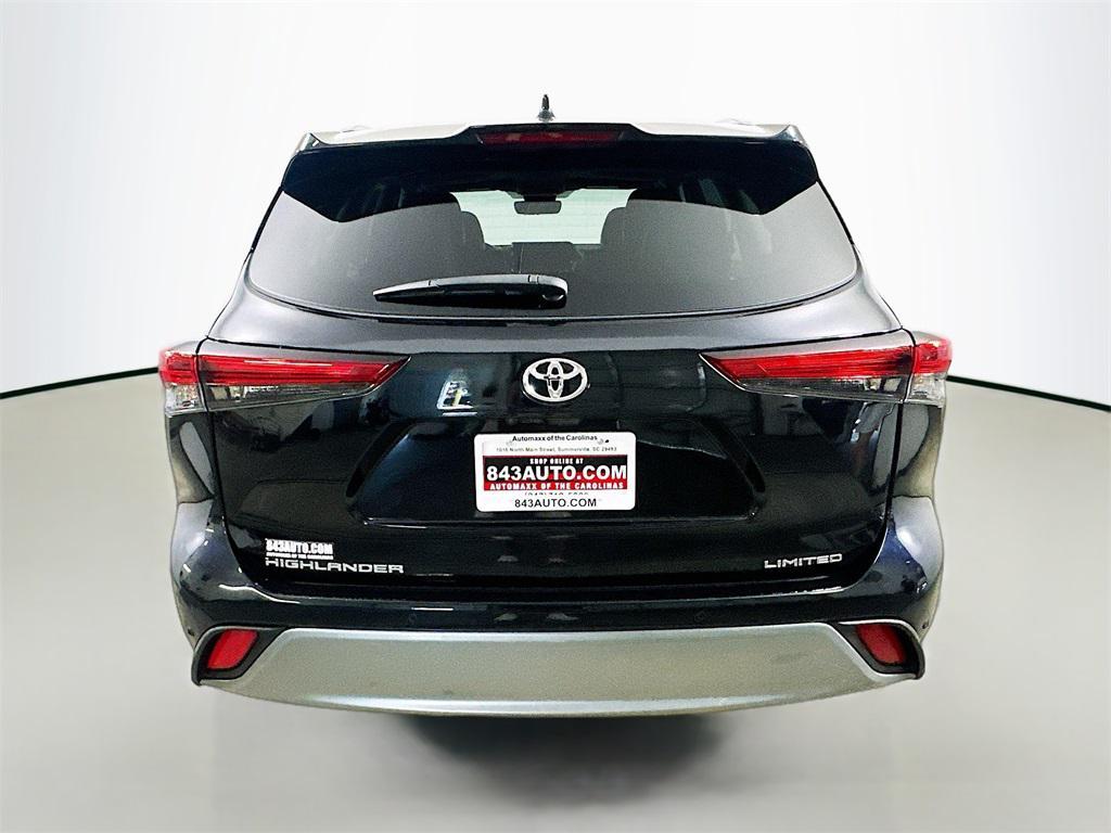 used 2023 Toyota Highlander car, priced at $37,700