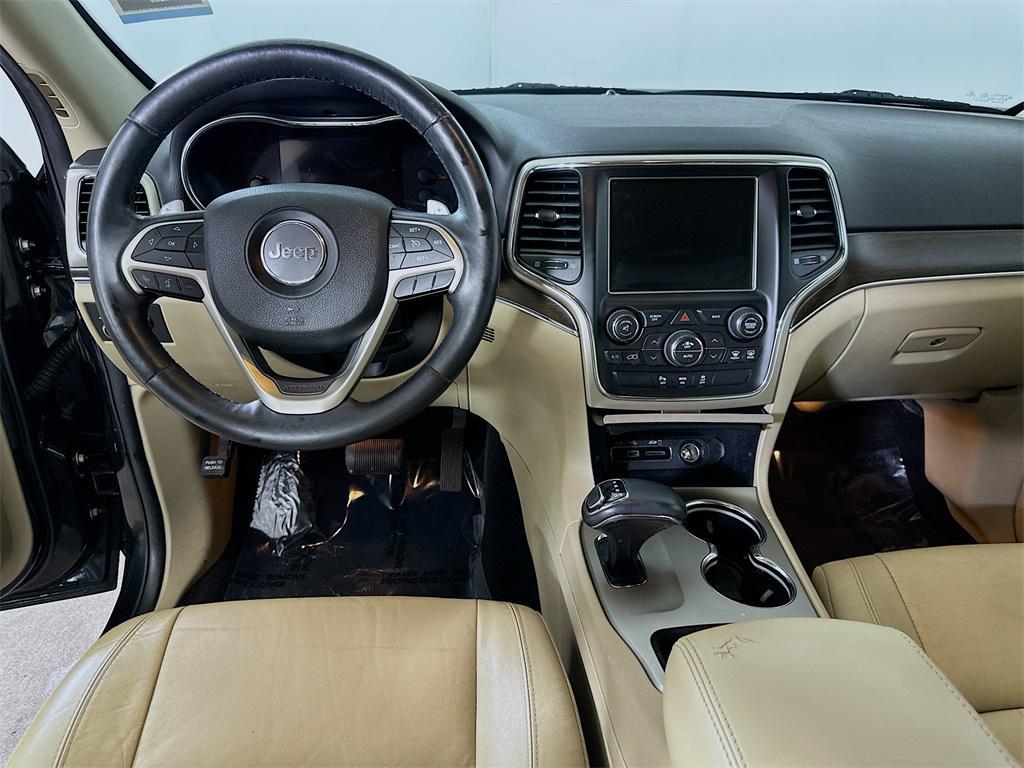 used 2015 Jeep Grand Cherokee car, priced at $13,531
