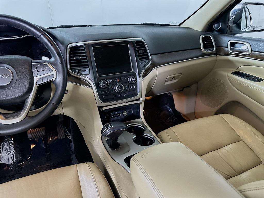 used 2015 Jeep Grand Cherokee car, priced at $13,531