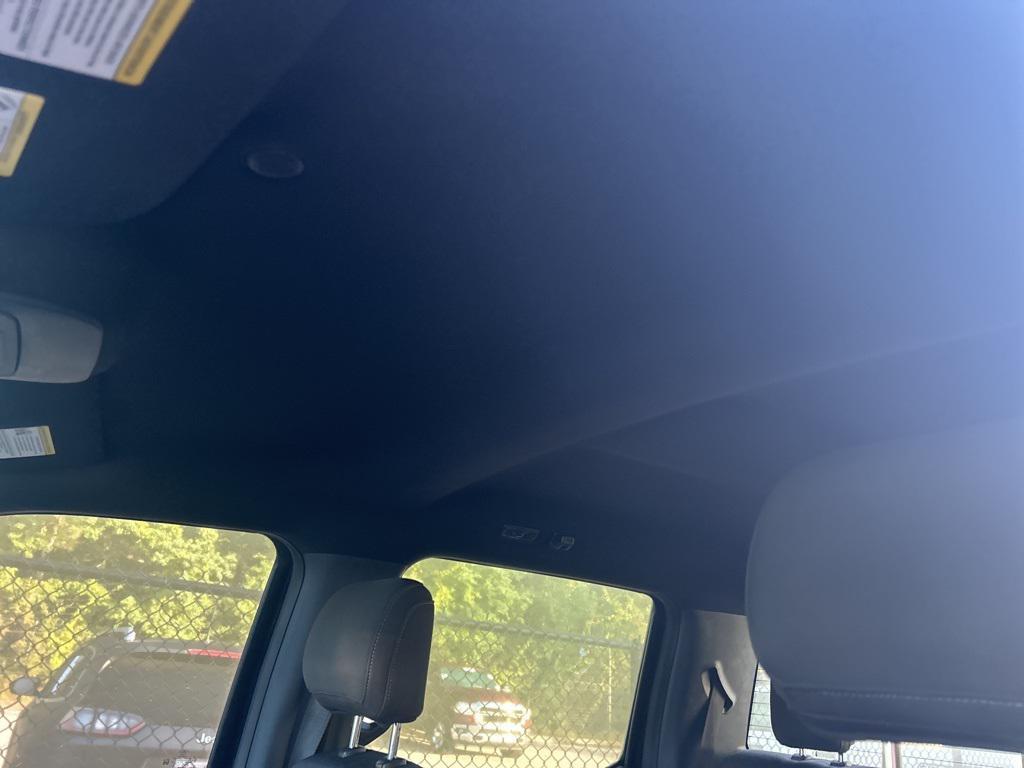used 2021 Ford F-150 car, priced at $31,999