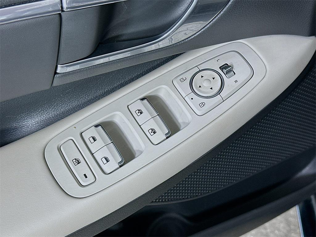 used 2023 Hyundai Sonata car, priced at $21,577