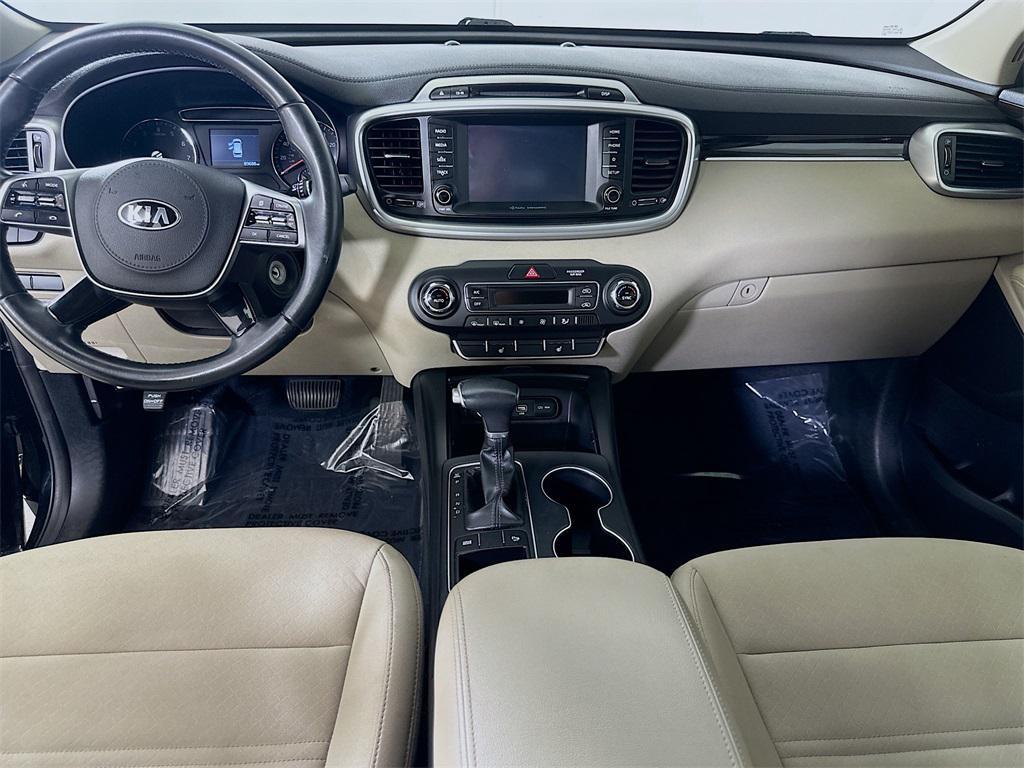 used 2019 Kia Sorento car, priced at $14,382