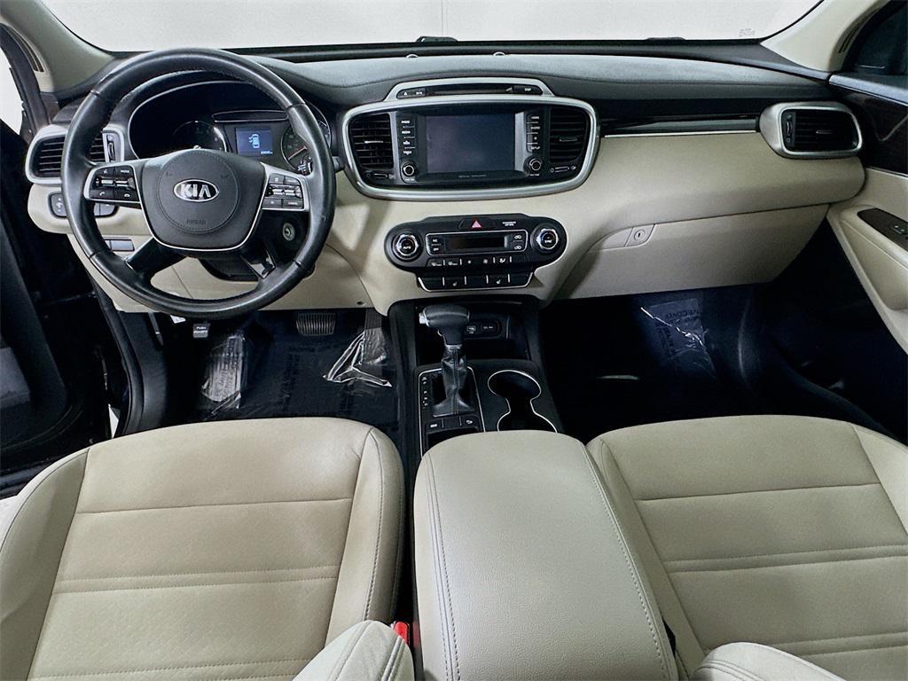 used 2019 Kia Sorento car, priced at $14,382