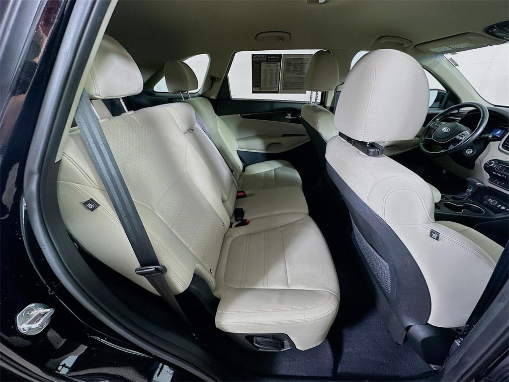 used 2019 Kia Sorento car, priced at $14,382