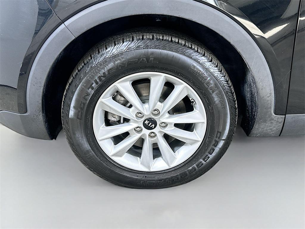 used 2019 Kia Sorento car, priced at $14,382