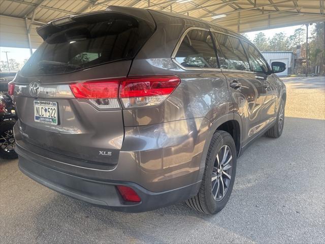 used 2019 Toyota Highlander car, priced at $26,899