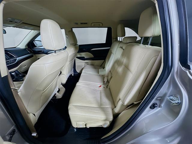 used 2016 Toyota Highlander car, priced at $20,999