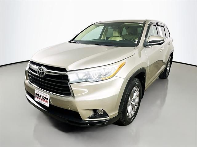 used 2016 Toyota Highlander car, priced at $20,999